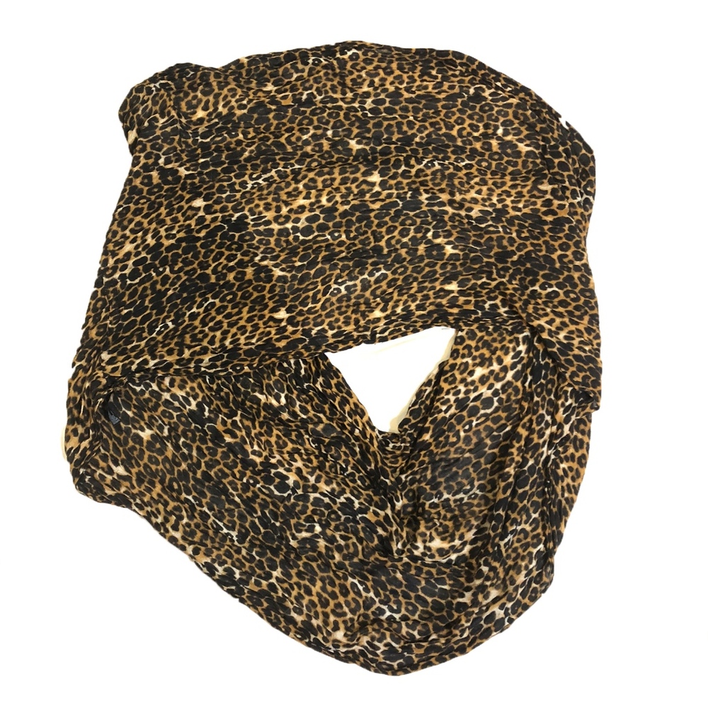 EXPRESS Very large Cheetah tube scarf